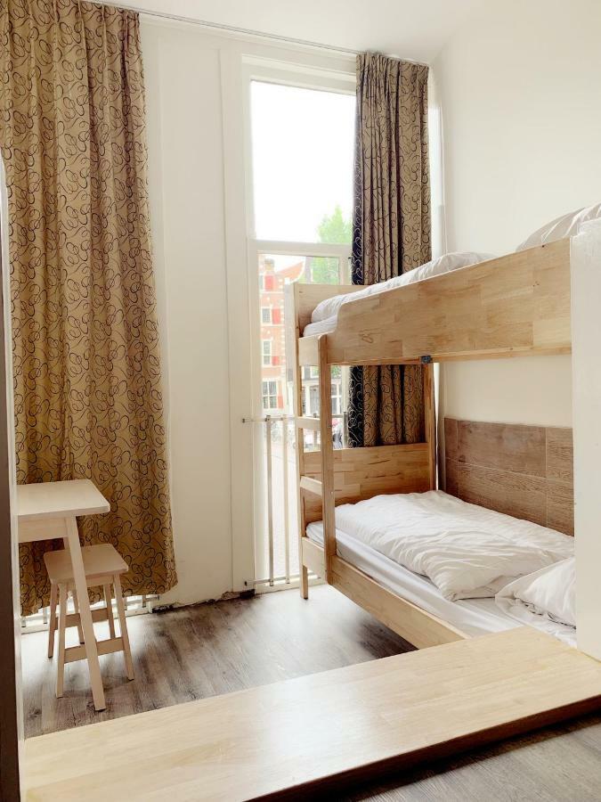 Habitación Familiar (8 adultos) con baño compartido